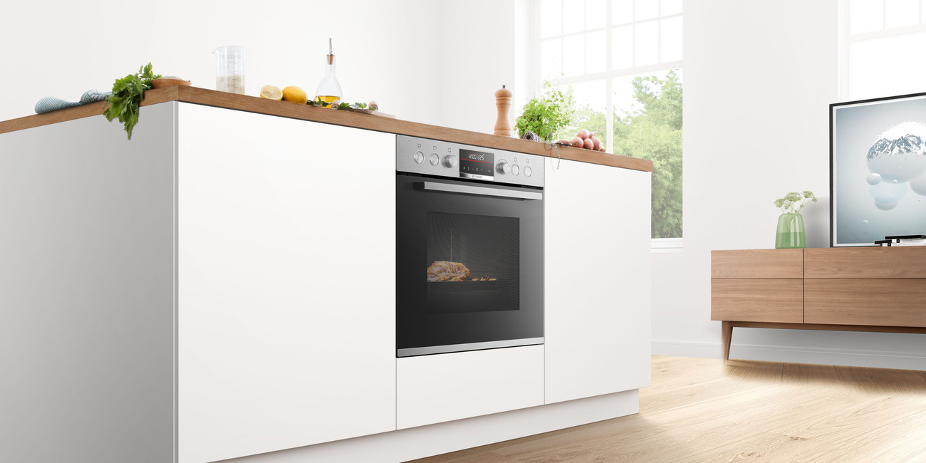 Backöfen und Herdsets bei Elektrobau GmbH in Breitungen